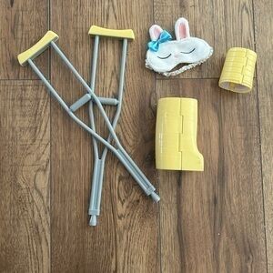 18” doll leg and arm cast with set of crutches. Fits American Girl, etc.